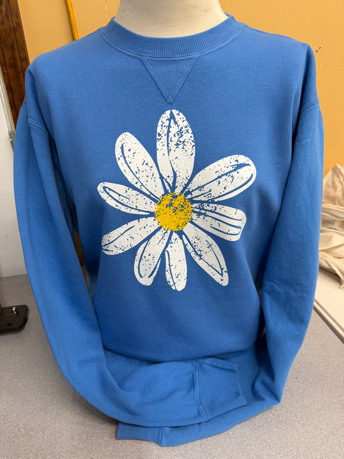 Blue Daisy Flower Crew Sweatshirt S-4X