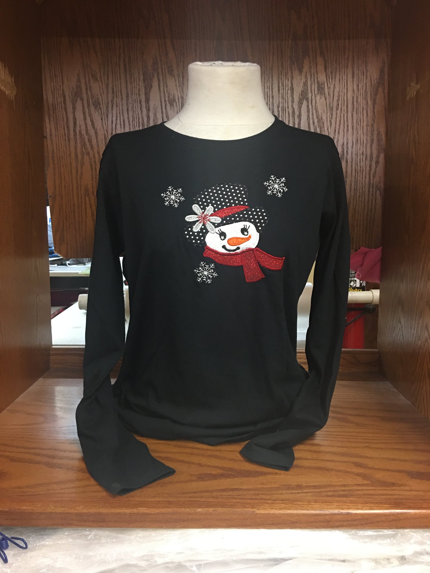 SNOWGIRL(RED) LONG SLEEVE black T-SHIRT SM-4X